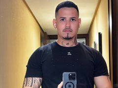 YoucefThompson - male webcam at LiveJasmin