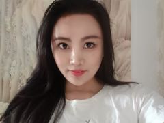 YueShuang from LiveJasmin