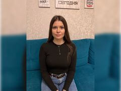 YunnettaZellwege from LiveJasmin