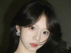 YuyanXie from LiveJasmin