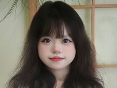 yuqing from LiveJasmin