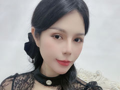 YvaineYa from LiveJasmin