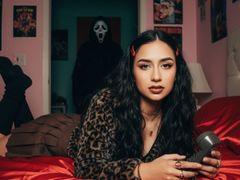 ZaraMillan - female with black hair webcam at LiveJasmin