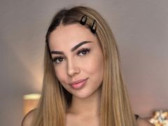 ZaraPlaya from LiveJasmin