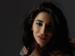 ZaraWoon from LiveJasmin