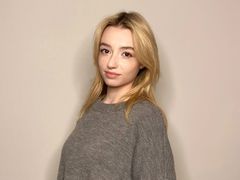 ZeldaDenmon from LiveJasmin