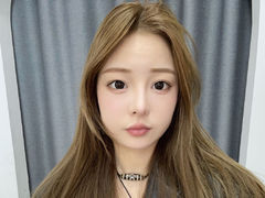 ZhaoChen from LiveJasmin