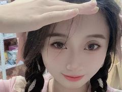 zhuosun from LiveJasmin