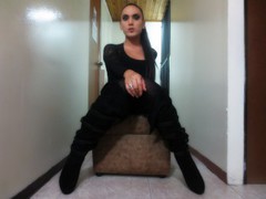 ZoeBrunetteX - shemale with black hair webcam at LiveJasmin