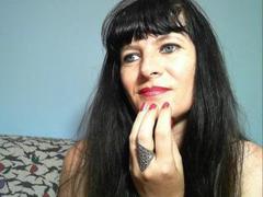 1KinkyBrunette - female with black hair webcam at xLoveCam