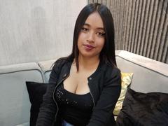 AaliyahVega - female with black hair webcam at xLoveCam