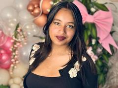 AaliyahVega - female with black hair webcam at xLoveCam