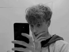 AaronNice from xLoveCam