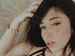 AbbyLewiis - female with black hair webcam at xLoveCam