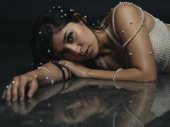 AbbyLewiis - female with black hair webcam at xLoveCam