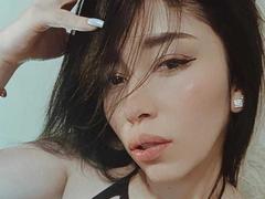 AbbyLewiis - female with black hair webcam at xLoveCam