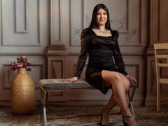 SoniaBurns - female with black hair and  big tits webcam at LiveJasmin