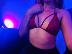 AbigailLarrain from xLoveCam