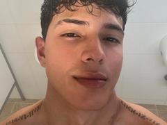 AbrahamYum - male webcam at xLoveCam
