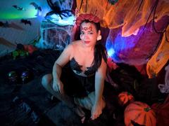 AbrilBeltran1 - female with black hair and  small tits webcam at ImLive