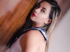 AbrilClark - female webcam at xLoveCam