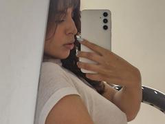 AdaWalton - female with black hair webcam at xLoveCam