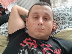 AdamBennie - couple webcam at xLoveCam