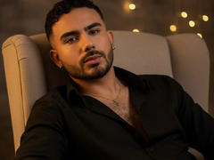 AdamHairy - male webcam at xLoveCam