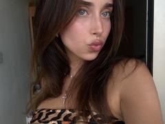 AdeleVibe - female with brown hair webcam at xLoveCam