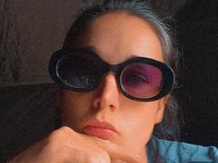 AdelineGill - female webcam at xLoveCam