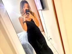 AdharaCoper - female with brown hair webcam at LiveJasmin
