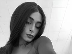 AdharaaMoon from xLoveCam