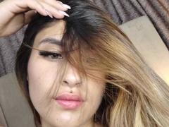 Adissonlee - blond female webcam at xLoveCam