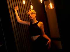 SelinaJacobson - female with red hair webcam at LiveJasmin