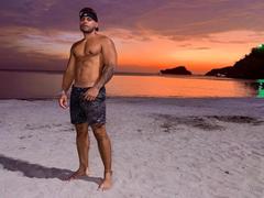 AdrianMontrell - male webcam at xLoveCam