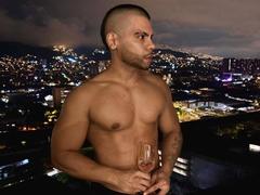 AdrianMontrell - male webcam at xLoveCam
