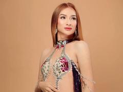 AdrianaLuxe - blond shemale webcam at xLoveCam