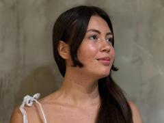 AdrianaP from xLoveCam