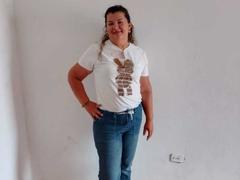 AdrianaPrettie - blond female webcam at xLoveCam