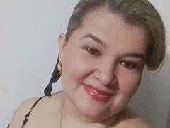 AdrianaPrettie - blond female webcam at xLoveCam