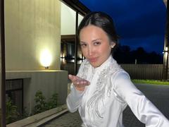 AdrianneRossey - female with black hair and  big tits webcam at xLoveCam