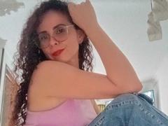 AgataLuxuryxxxx - female webcam at xLoveCam