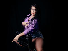AgathaLynx - female with black hair and  small tits webcam at xLoveCam