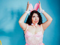 AgathaLynx - female with black hair and  small tits webcam at xLoveCam