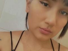 AgathaOddvar-hot from xLoveCam