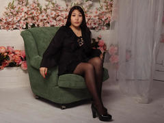 AgnessaGill - female with black hair webcam at LiveJasmin