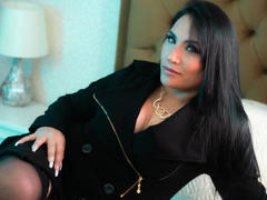 AshleeyBollton - female with black hair and  big tits webcam at LiveJasmin