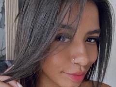 AhteneaSexy - female with black hair webcam at xLoveCam