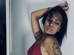 AhteneaSexy - female with black hair webcam at xLoveCam