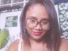 Aichamiel from xLoveCam